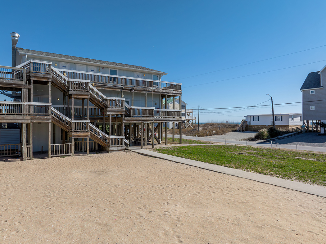 Kitchen and Dining Room Building